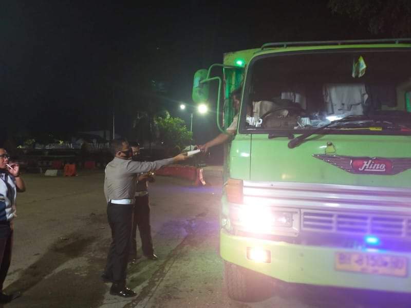 Razia truk kelebihan muatan