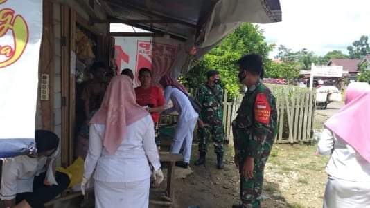 Vaksinasi Covid-19 secara door to door