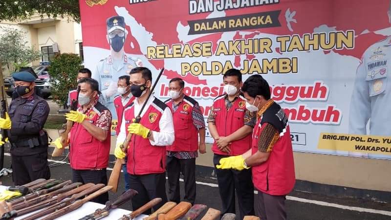 Polda Jambi musnahkan senjata api ilegal