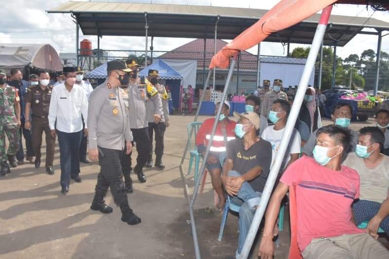 Truk batu bara di Jambi
