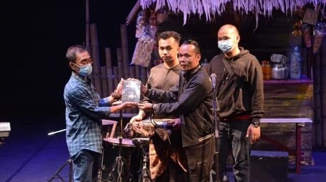 Teater tonggak Jambi