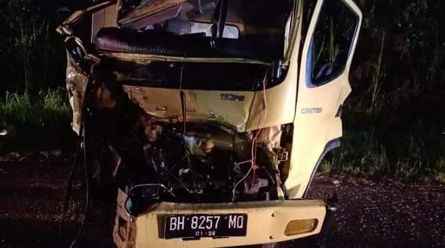 Tabrakan truk di Merangin