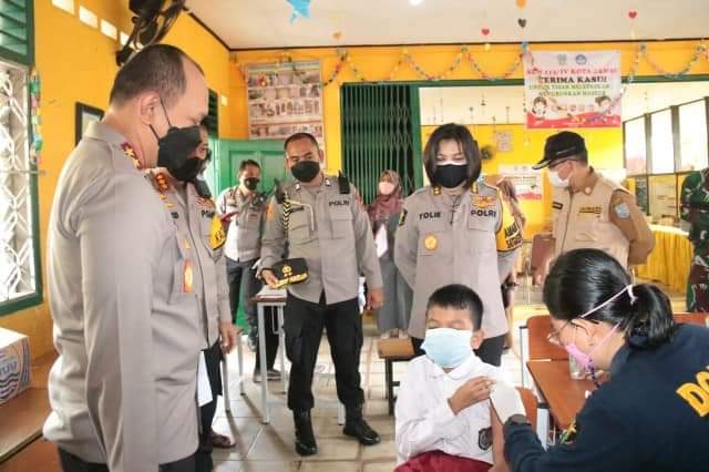 Vaksinasi anak di Kota Jambi
