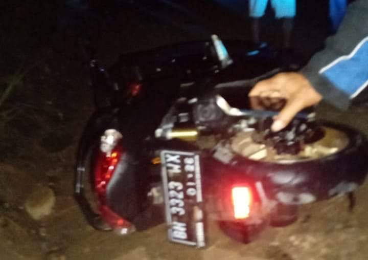 Truk batu bara kecelakaan di Tebo