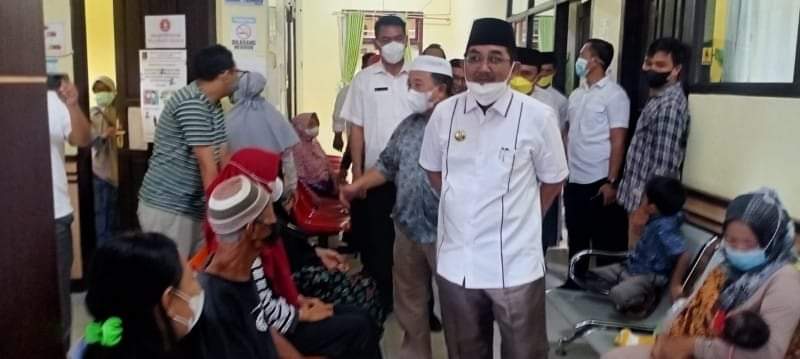 Bupati Tanjab Barat