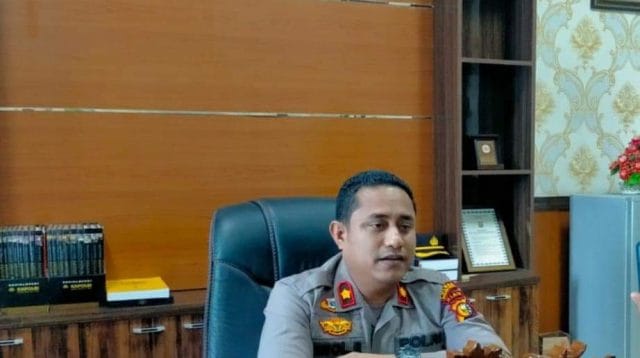 Oknum polisi di Rohul jatuhkan pendemo di atas truk