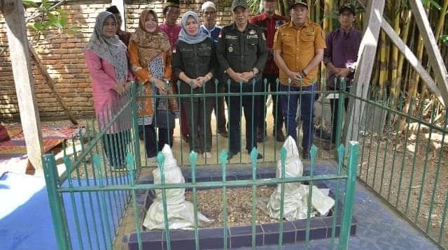 makam Sultan Thaha Fatahillah
