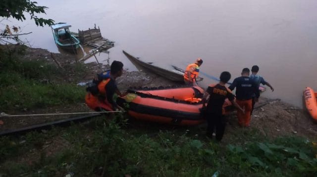 Tenggelam di Sungai Batanghari