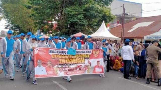 Pawai pembangunan di Bungo