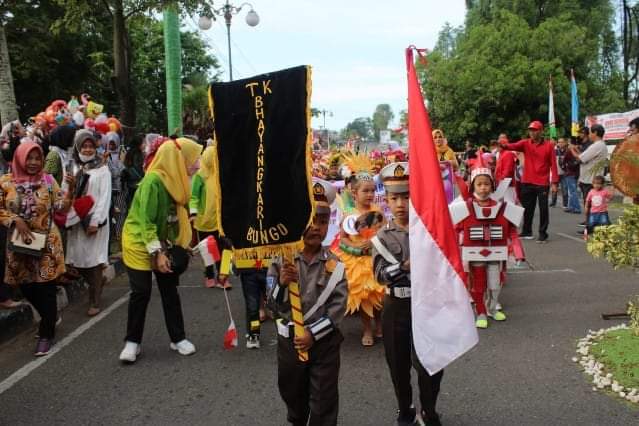 Pawai karnaval PAUD