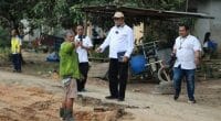 Jalan Kumpeh rusak parah