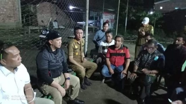 Jalan pelabuhan Talang Duku diblokade warga