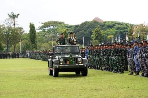 HUT TNI