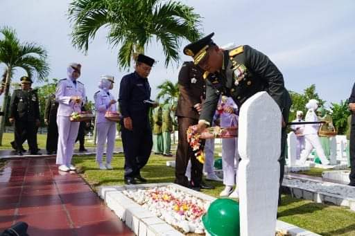 HUT TNI