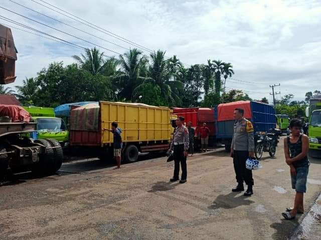 Kemacetan panjang di Batanghari