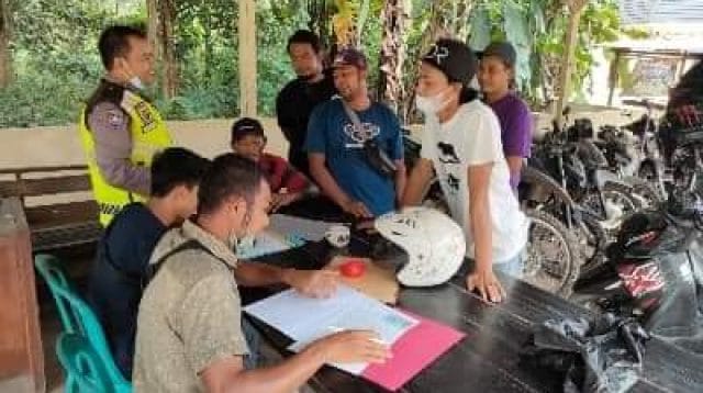 Bhabinkamtibmas turun ke pelosok desa