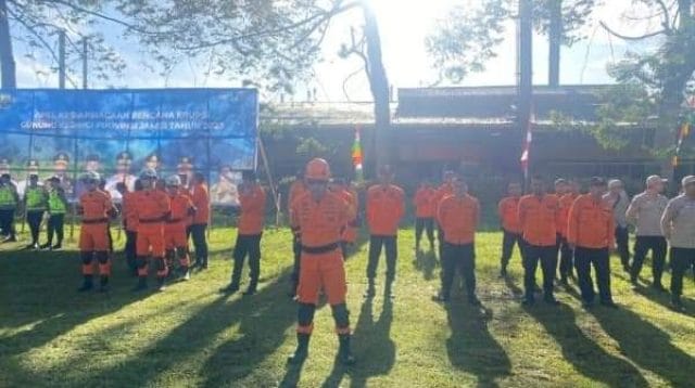 Gunung kerinci meletus