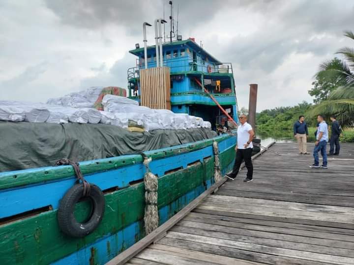Penyelundupan barang ilegal di pelabuhan Kuala Tungkal