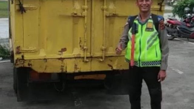 Mobil box bawa batu bara di Jambi