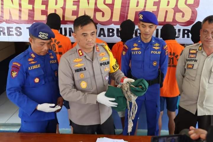 Pencurian BBM di kapal
