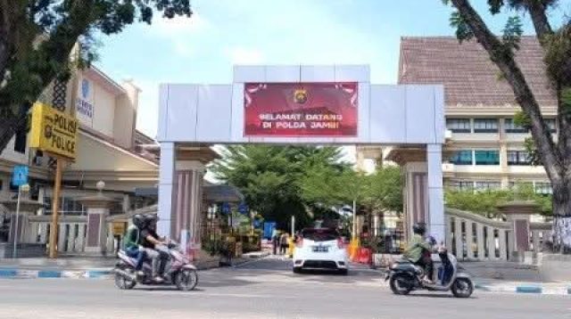 isu-pju-polda-jambi-selingkuh