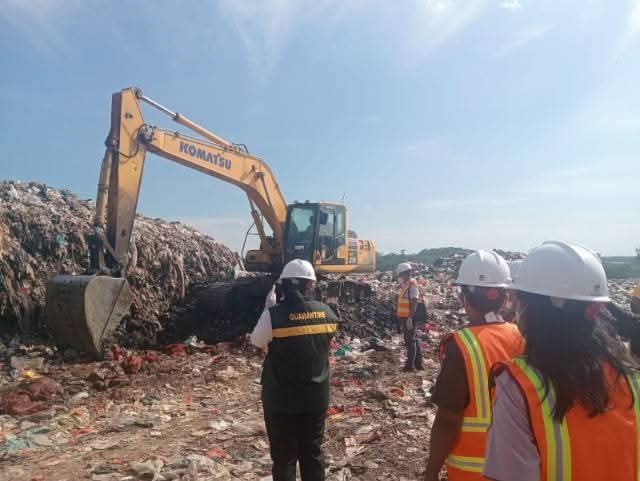 pemusnahan-ikan-asin-di-kota-jambi